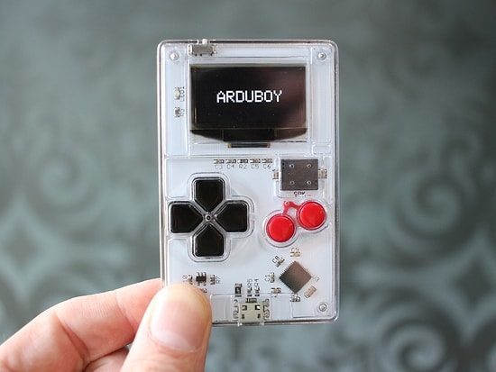 Kredi Kartı Boyutlarında Oyun Konsolu Projesi: Arduboy