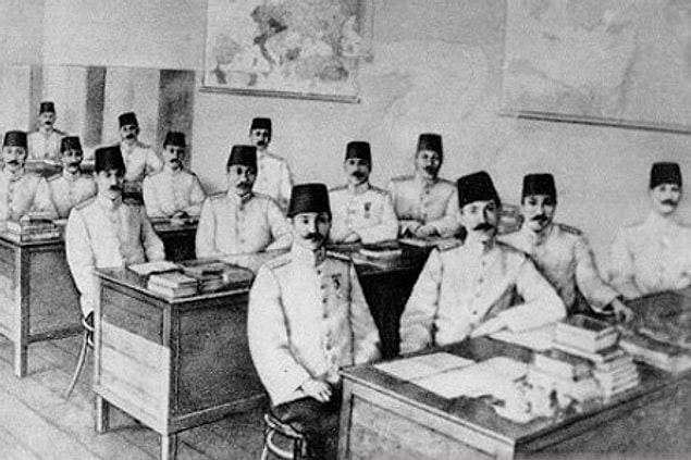 13. Atatürk, Kemal adını...