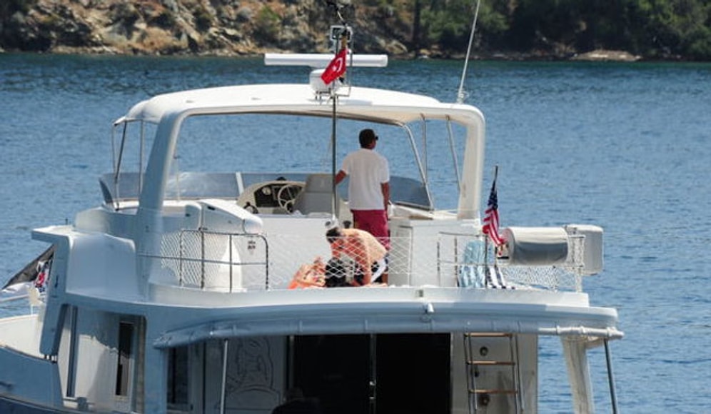 Fikret Orman Tatile Gitti, Taraftar Ateş Püskürdü!