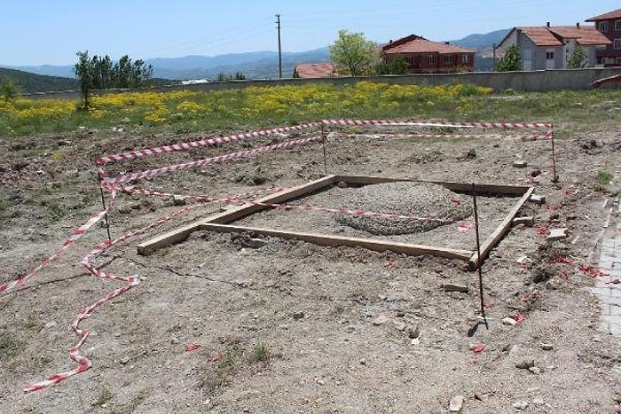 Törenle Atılan 4 Metrekarelik Yurt Temeli...