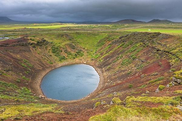 39. Bir krater gölü nasıl bu kadar estetik olabiliyor anlamış değiliz.