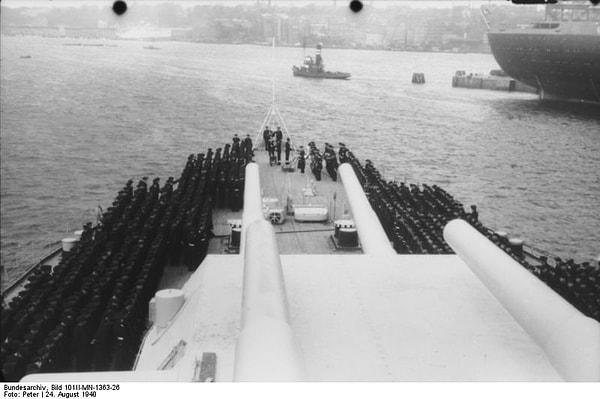 5. Bismarck ve donanması