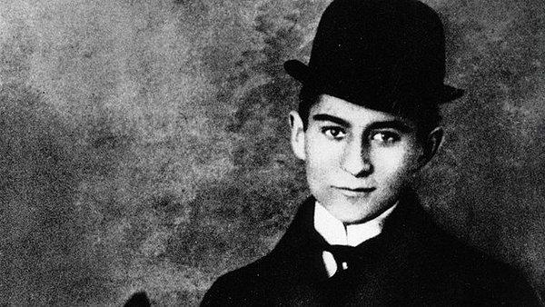 16. Franz Kafka: "Öldür beni! Yoksa katilin birisin."
