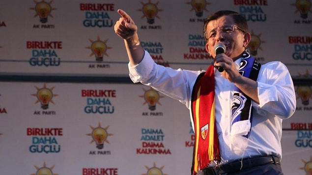 "Birer birer maskeleri düşüyor"