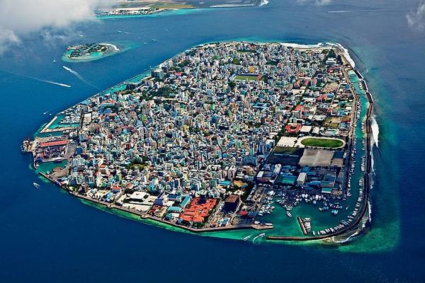 4. Maldivler