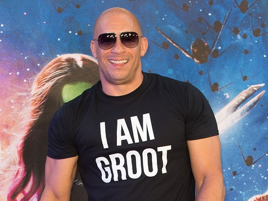 Diri Vücutlu Adaleli Erkeklere Özel Stil Rehberi