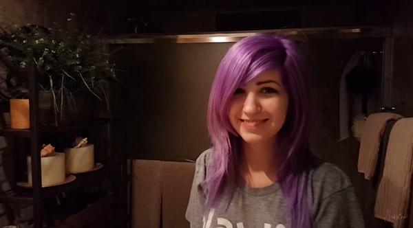 Melbourne, Florida'da yaşayan 24 yaşındaki Sabrina Abu-Obeid, saçlarını mora boyatmış.