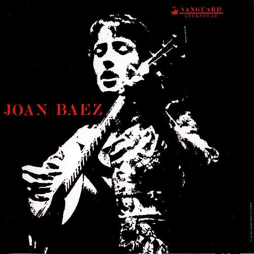 Burada biraz Selda Bağcan'ın müzik kariyerine değinelim. Selda Bağcan gerek politik tavrıyla gerek müzik tarzıyla adeta yerli Joan Baez'di.