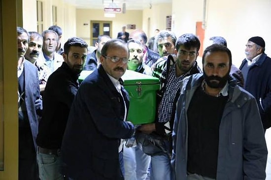 HDP Seçim Minibüsüne Silahlı Saldırı: Şoför Hayatını Kaybetti