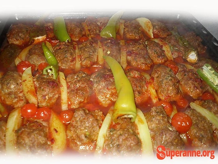 Tepsi Köftesi Tarifi