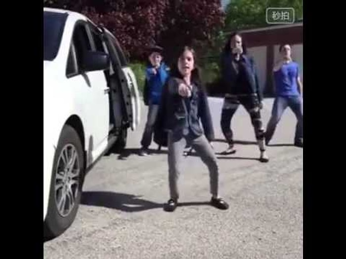 Dünyanın En Komik ve En Cool Ailesi