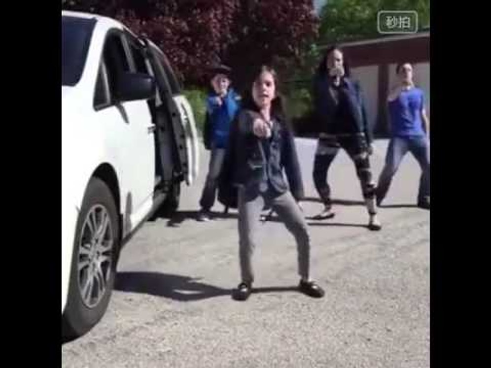 Dünyanın En Komik ve En Cool Ailesi