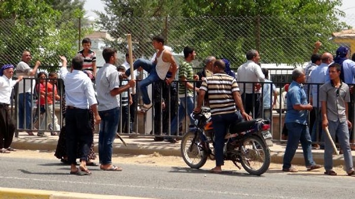 Şanlıurfa'da Sandık Başında Kavga: 15 Yaralı