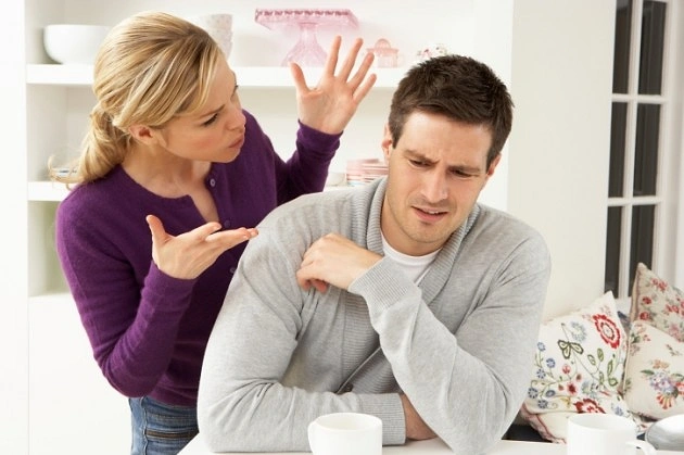 5. Kavga ettiğinizde kendinize her seferinde neden kavga ettiğinizi sorun. Çok mu önemli bir konu ? Eğer değilse, birlikte aşmaya çalışın ve boş yere kendinizi üzmeyin.