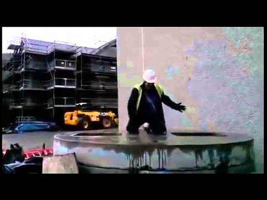 Şantiyede İşçilerin Canı Sıkılırsa