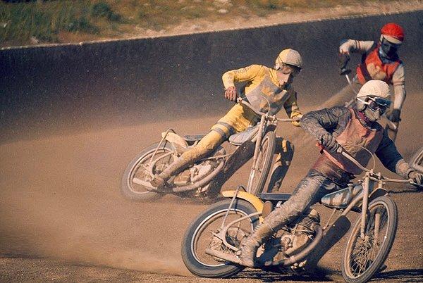 32. İsveç'te bir motorsiklet yarışı (1973)