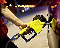 Benzine İki Günde İkinci Zam