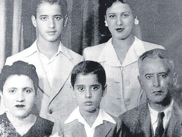 2. Erol Büyükburç 1936 yılında Adana'da dünyaya gelmişti.
