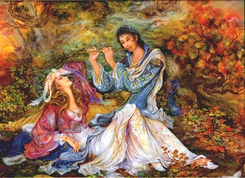 Mecnun aşkından tabiri caiz ise kör olmuş, maddi dünyayı terk etmiştir, Romeo arkadaşlarıyla takılıp kakara kukara yapmakta bir beis görmemiştir.