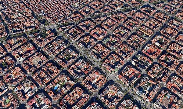 10. 5 milyon insanın yaşadığı Barcelona şehrinin merkezi.