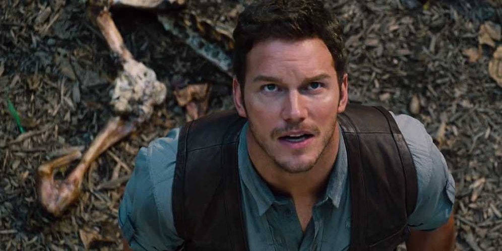 Tüm Dünyadan Hayvanat Bahçesi Çalışanları Yeni Jurrasic Park Filmindeki 'Raptor' Pozunu Taklit Ediyor