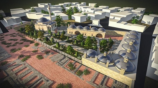 435 Yıllık Külliyenin Duvarını Yıkıp 'Kamyon Girişi İçin' Kapı Açtılar