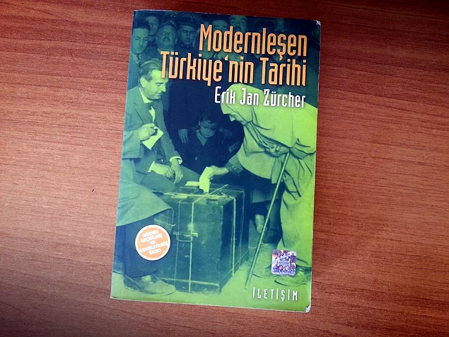 Modernleşen Türkiye’nin Tarihi (Erik Jan Zürcher)