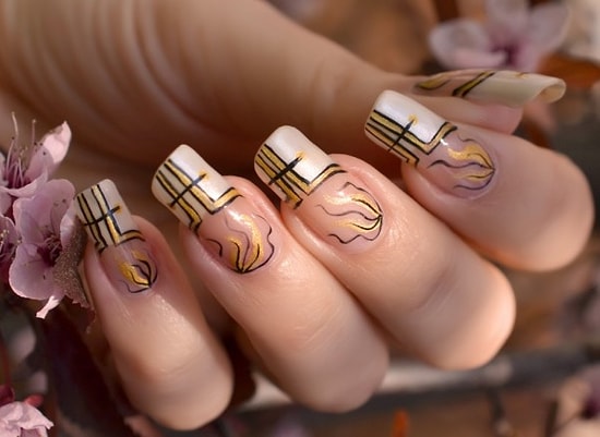 Yetenek Fakirlerine Müjde: Nail Art Yapmanızı Kolaylaştıracak 29 Tüyo!