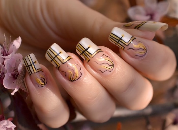 Yetenek Fakirlerine Müjde: Nail Art Yapmanızı Kolaylaştıracak 29 Tüyo!