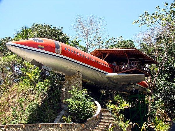 12. Plane Hotel, Kosta Rika