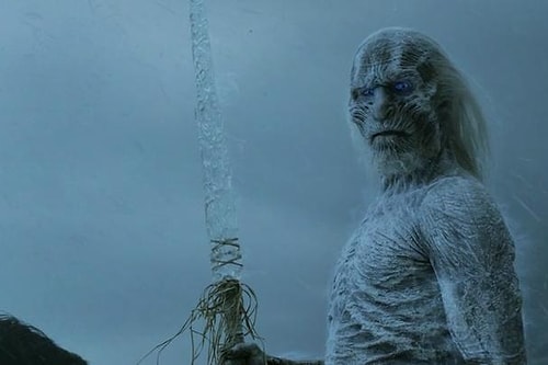Gandalf ve avanesinin Westeros’tan yanına çekebileceği eleman sayısı ile Westeros’un Orta Dünya’dan yanına çekebileceği eleman sayısı kıyas götürmez.