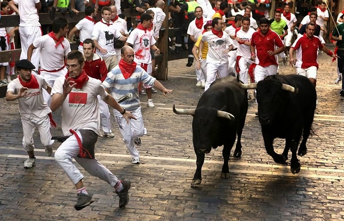 İspanyollar'ın Ünlü San Fermin Festivali'nin İlk Gün Raporu: 7 Yaralı