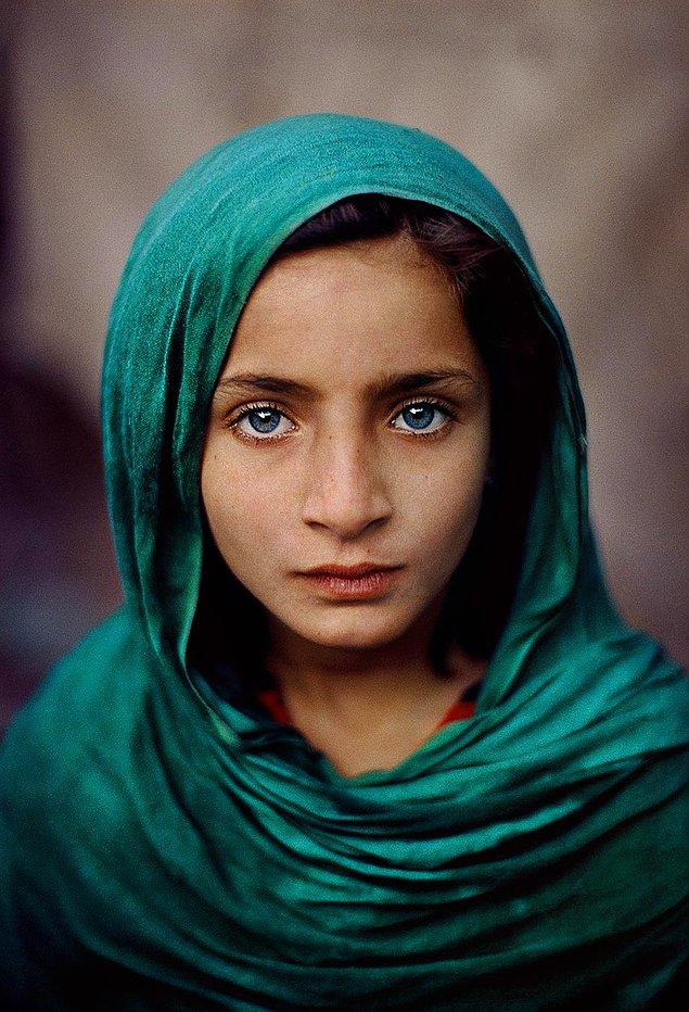 37. Yeşil eşarplı bir kız, Pakistan