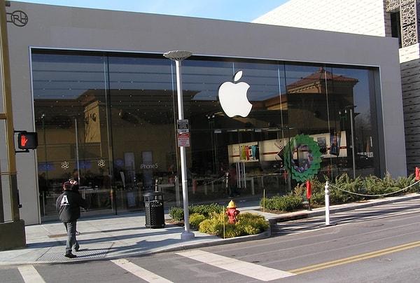 Apple şirketi, dakikada 300.000 dolar kazanmaktadır.