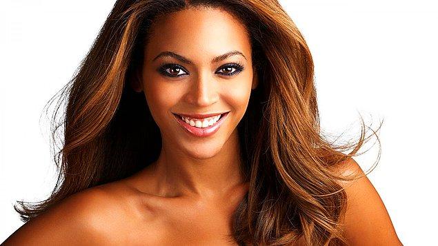 8. Üçüncü hesap şarkıcı Beyonce.