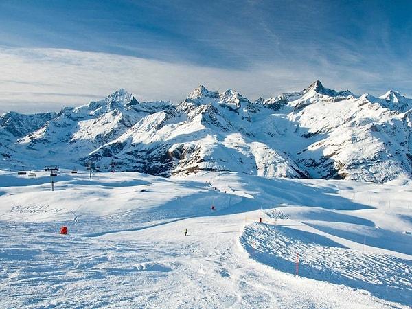 10. Alpler'de kayak yapmak başka kaymalara benzemez.