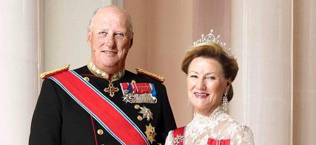 13. Harald V of Norway married a commoner. He broke his oath of not marrying to be with his love and made her the queen.