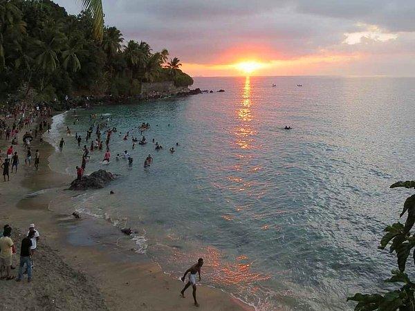 13. Komorlar: 21.000 turist