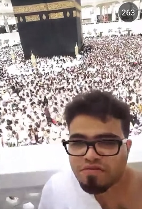 Snap'çiler çektikleri snap'lere kendilerini de kattı.