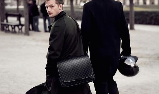 Çantasını Karıştıran Erkek Görmeye Hazır Olun: Yeni Trend Birbirinden Şık 30 Erkek Çantası