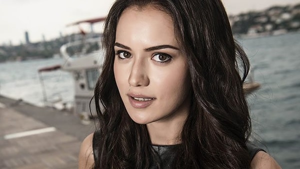 31. Fahriye Evcen