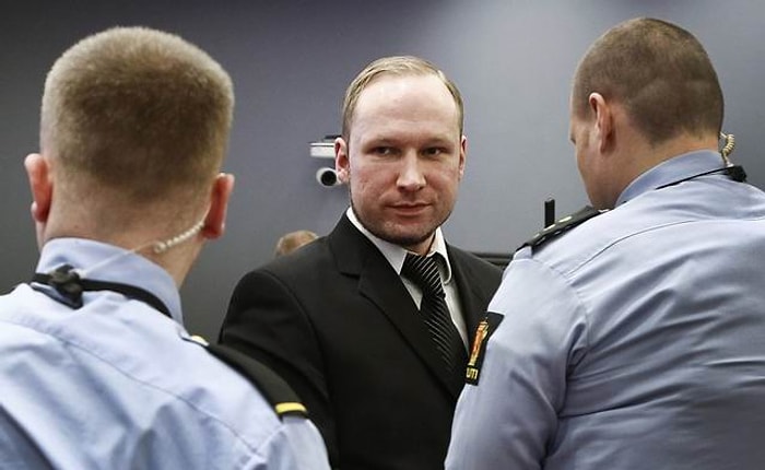 Norveç'te 77 Kişiyi Öldüren Breivik, Siyaset Bilimi Okuyacak