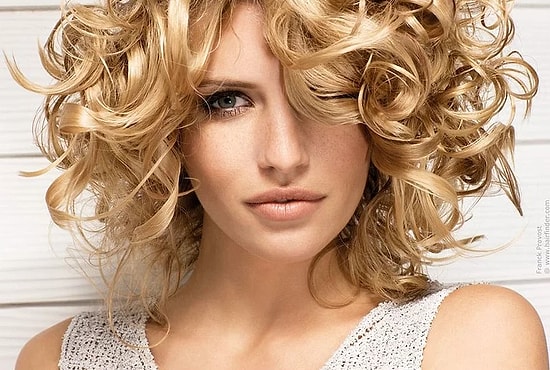 Kıvırcık Saç Modelleri! Kıvırcık Saçlara Sahip Olmanın Ayrıcalık Olduğunu Kanıtlayan 18 Saç Modeli