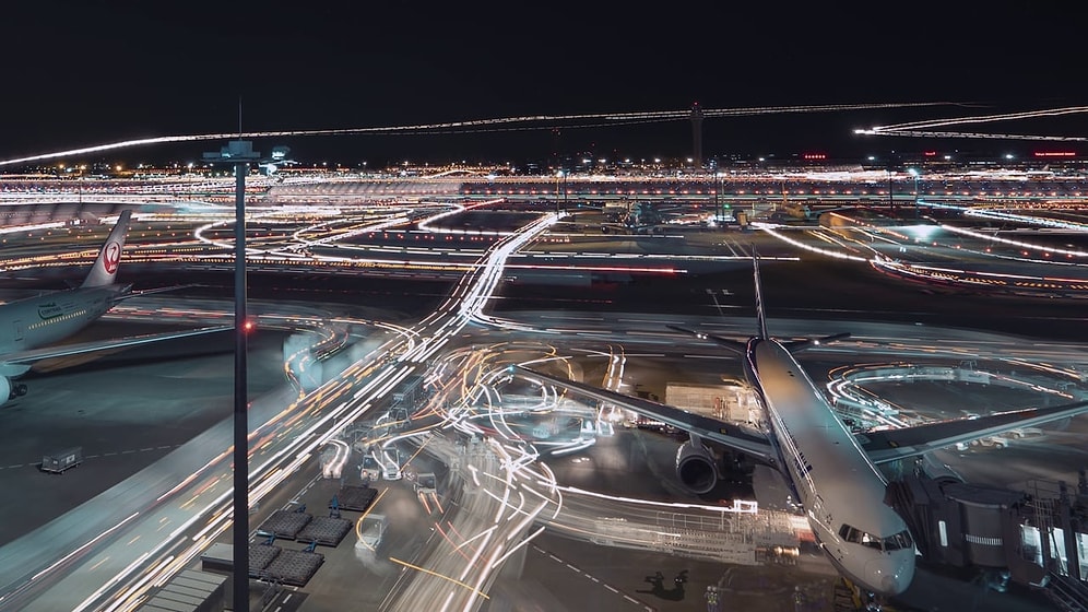 Time Lapse Olarak Havalimanının Bir Günü
