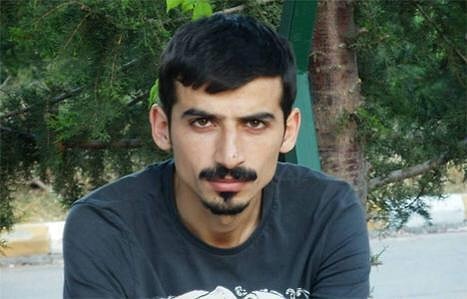 27 yaşındaki İngilizce öğretmeni Süleyman Aksu