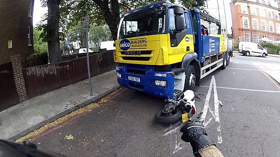 Üzerine Gelen Vincin Altında Kalmaktan Son Anda Kurtulan Adam