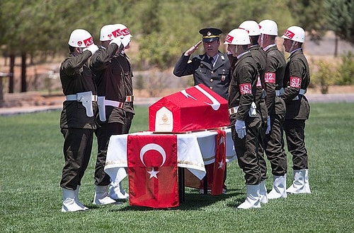 4- Şehitler Son Yolculuğuna Uğurlandı