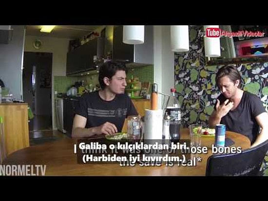 Kediye Kötü Davranan Arkadaştan Mamayla İntkam Almak