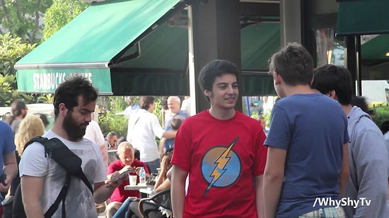 Soru Sorup Cevap Veren İnsanları Görmezden Gelmek | WhyShy