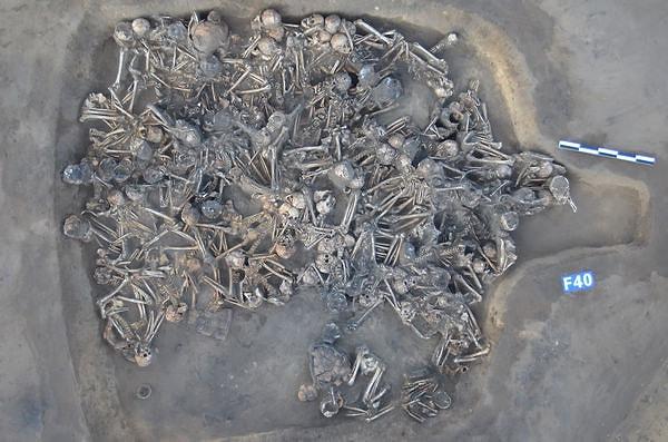 1. Çin’de 5000 yıllık evde doldurulmuş 100 iskelet bulundu